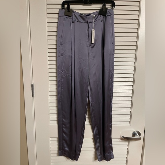 Vince Pleat Front Shiny Pant in purple——Size 6–NWT - Picture 5 of 14